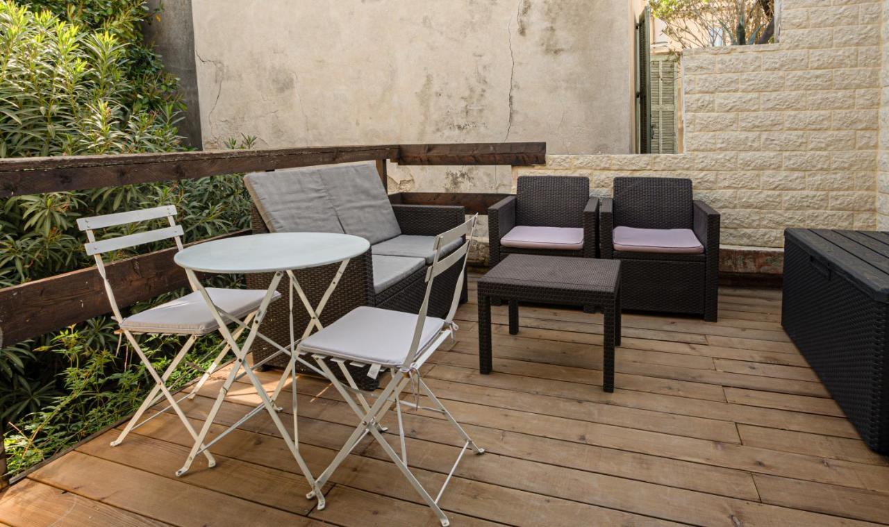 La Petite Escale Avignon Exterior foto